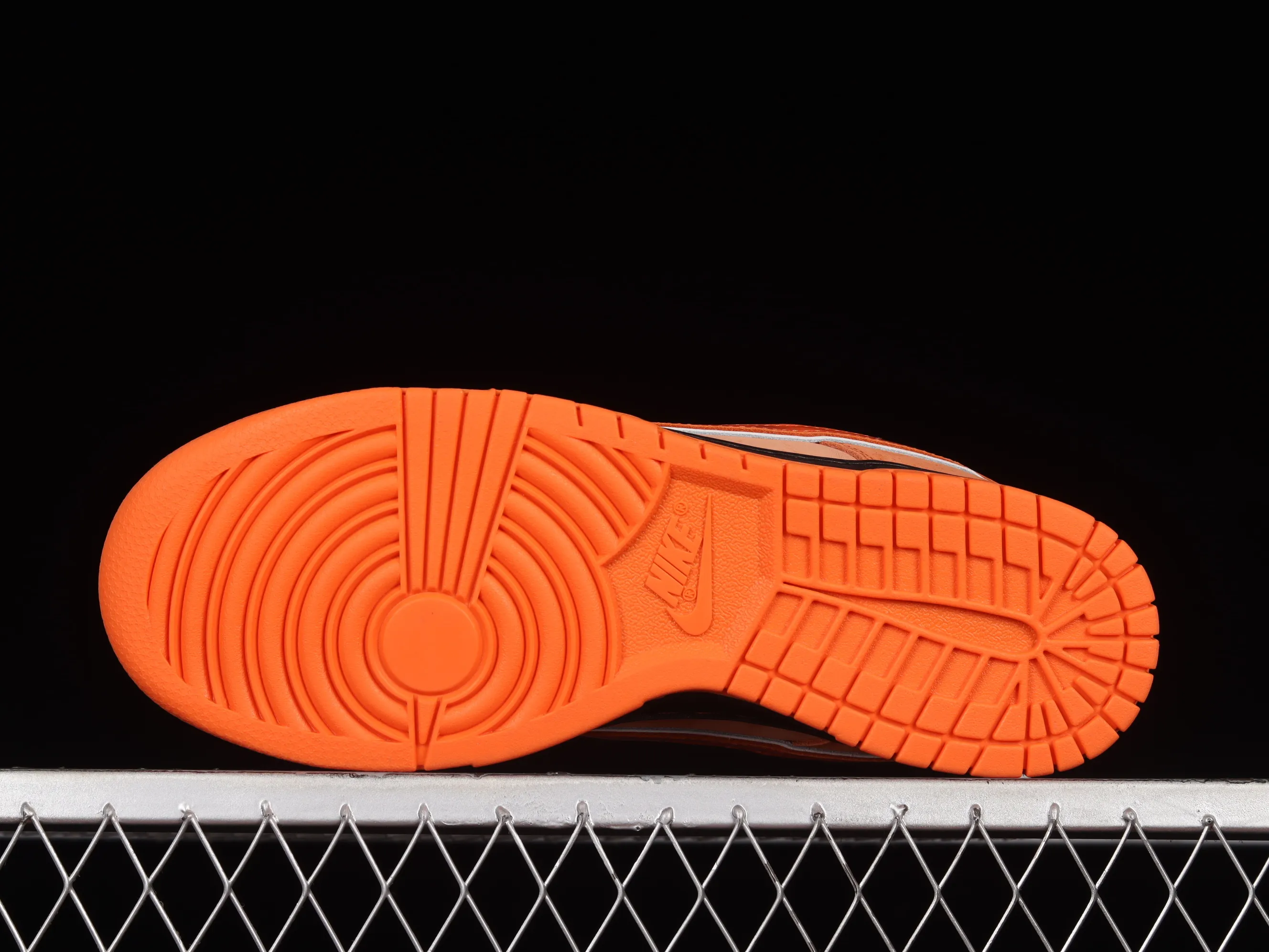 All Categories Nk SB Dunk Series Nk SB Dunk Low Low-top sneakers Pure original version Concepts x Nk SB Dunk Low "Orange Lobster" Orange Lobster SB low-top sports and leisure sneakers FD8776-800